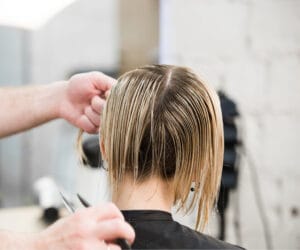 Eryaman’da profesyonel saç kesimi, ombre ve makyaj uygulamaları